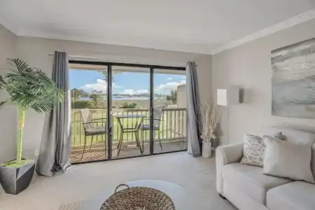 823 Harbour Point - 31