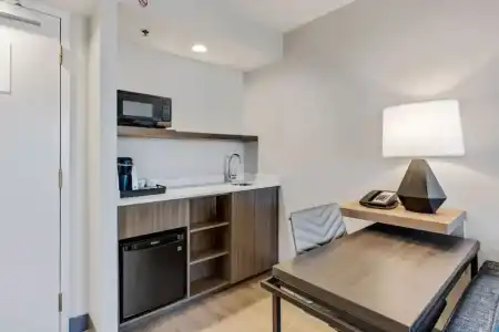 Holiday Inn & Suites Ottawa Kanata by IHG - 73