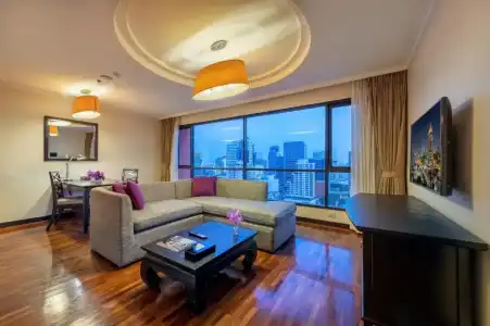 Bandara Silom Suites - 185