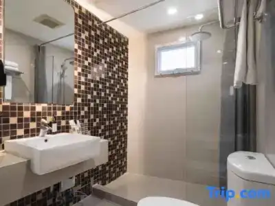 iCheck inn Residences Sukhumvit 20 - 65