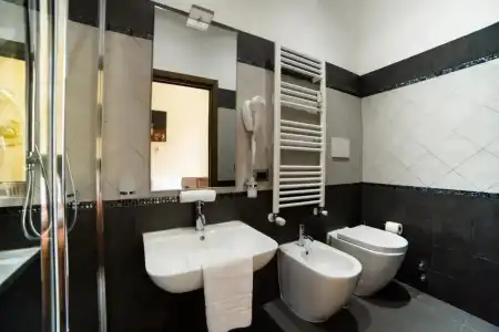 La Grande Bellezza Guesthouse Rome - 35