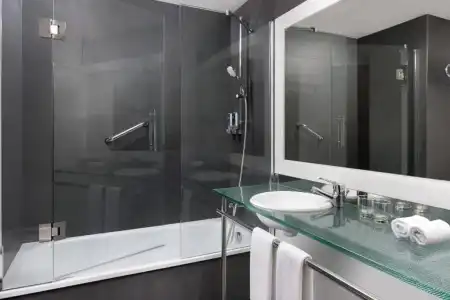 Four Points by Sheraton Barcelona Diagonal - 50