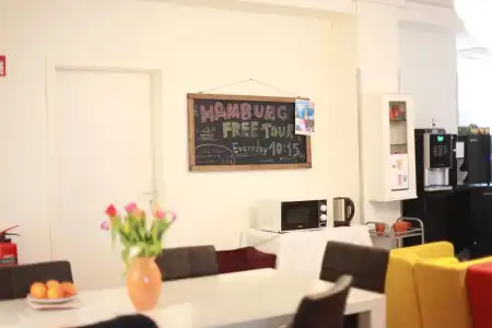 MAC City Hostel - 9