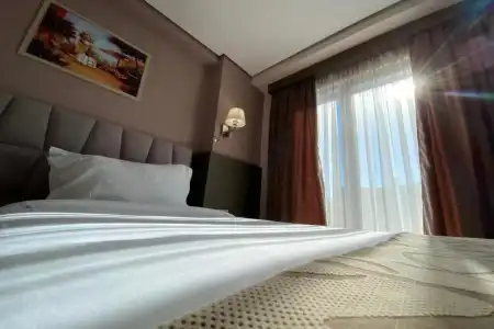 Doanesia Premium And Spa Tirana - 3