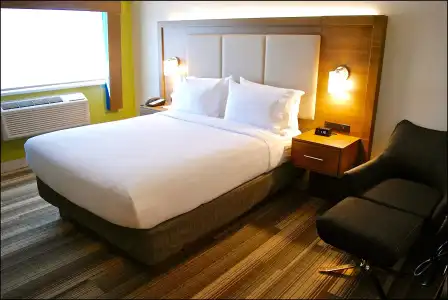 Holiday Inn Express Vancouver Airport - Richmond by IHG - 5