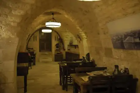 Hayatli Konak - 24