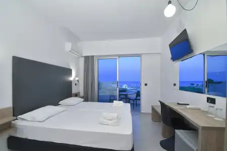 Evita Bay - 2
