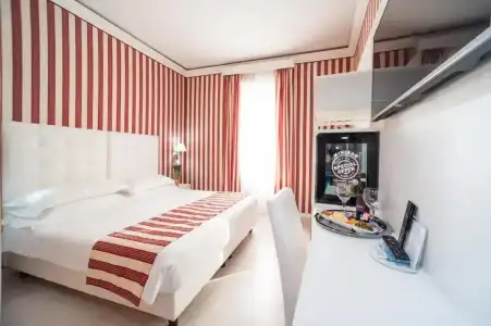 Relais Trevi 95 Boutique - 56
