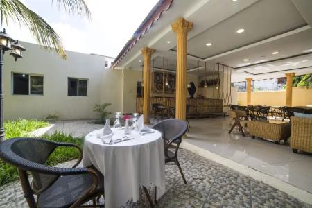 Antonio Garden - 19