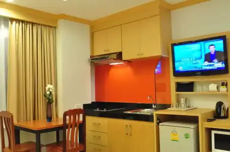 Green Harbor & Service Apartment - 53