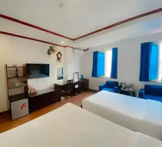 - 61 Luong Ngoc Quyen - 17