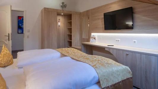 Hotel-Restaurant Barbarossahof - 148