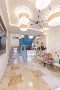 BSA Boulevard Boutique - 10