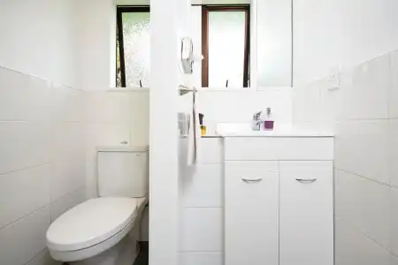 Cobblestone Court Motel – Wenzel Motels - 117