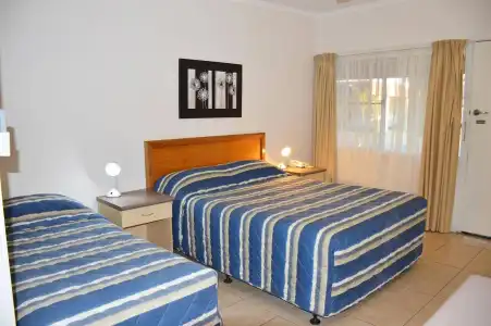Tropic Coast Motel - 43