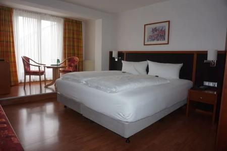 am Schloss Aurich - 28