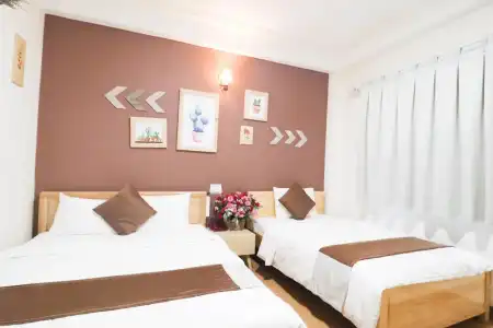 Hùng Phong - Near Dalat Market - 17