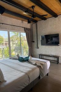 Surf & Sand Resort - 38