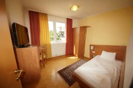 Der Marienhof Garni - 80