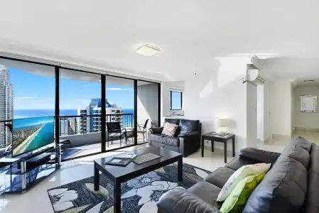 Surfers Century Oceanside Apartments - 100