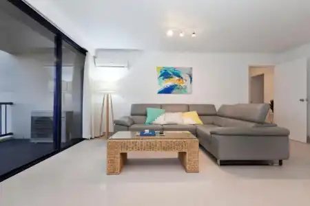Surf Regency Apartments - 113