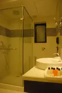 Southern Plaza - 6