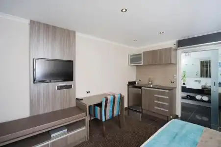 Best Western Ellerslie International - 162