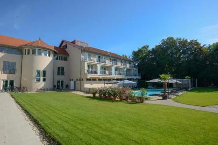 Holiday Resorts - 51