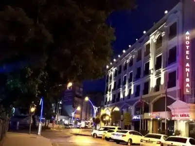 Anibal - 0