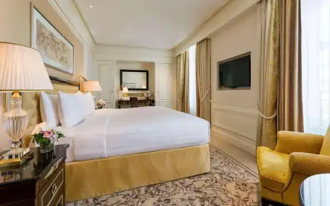 Shangri-La Paris - 3