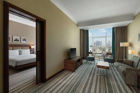 Hilton Garden Inn Dubai Jumeirah - 11