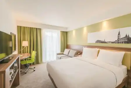 Hampton by Hilton Stuttgart City Centre - 5