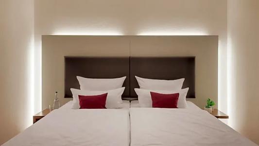 Newton Heilbronn - 18