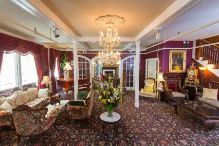 Queen Anne - 1