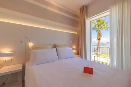 Marina di Petrolo Apartments - 9