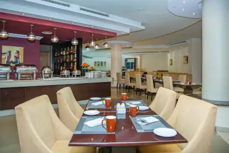Al Hamra Residences Apartment - 41