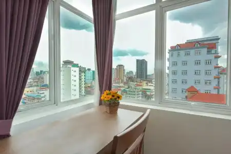Queen Mansion - 36