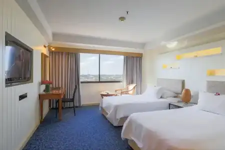 Ploy Palace - 48