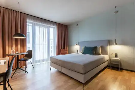 Moxy Berlin Airport - 29