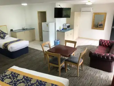 Jacksons Motor Inn - 69