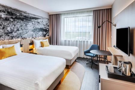 Courtyard by Marriott Prague Airport - 4