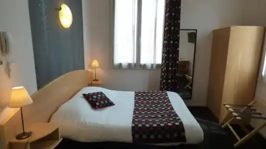 Hôtel de la Vallée - 17