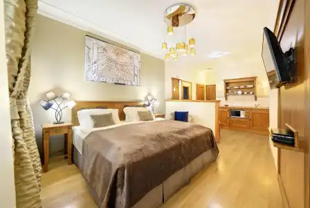Castle View Apartments - 6