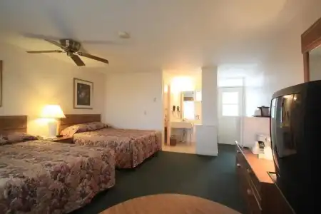 Wonder View Inn - Bar Harbor Collection - 17