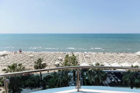 Grand Blue FAFA Resort & Spa - 57