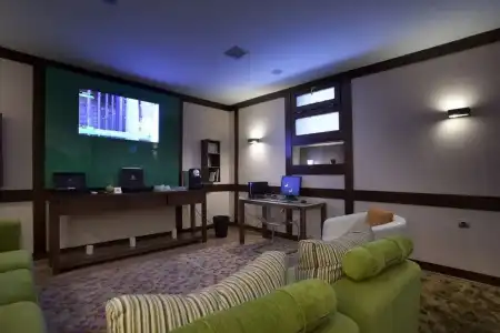 Suites Gran Via 44 Apartahotel - 5