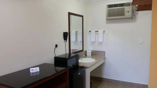 Pepper Tree Boutique Kitchen Studios - Anaheim - 19