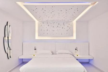 So White Club Resort - 50