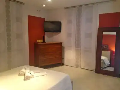 Diamond Suite - 0