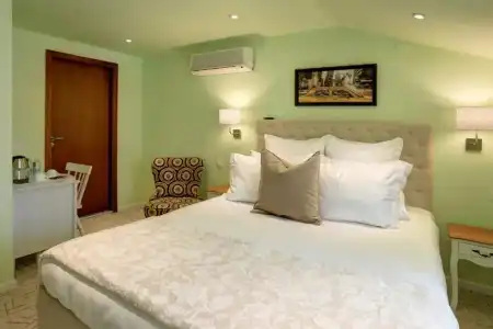 City Boutique Inn - 36